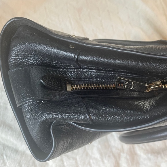 Authentic Coach satchel, black and gold twist-Lock and top handle bag - Picture 15 of 16